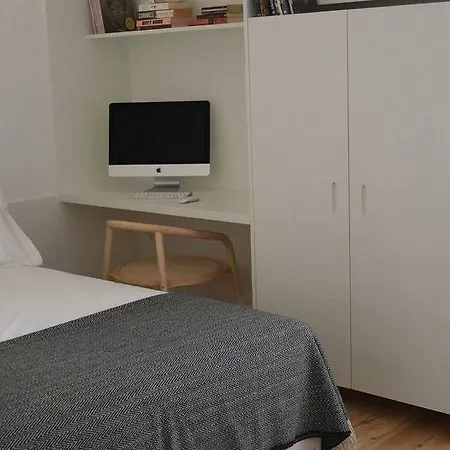 The Late Birds - Gay Urban 4*