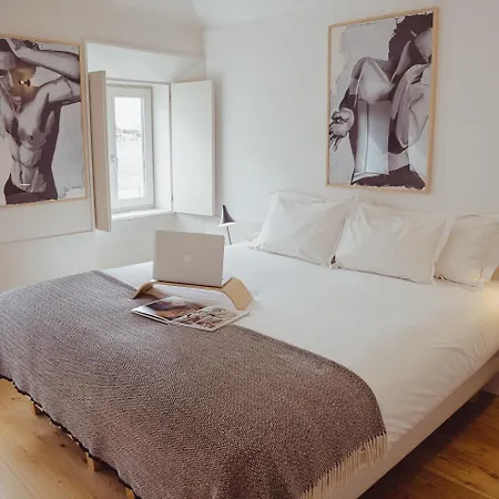Penzion The Late Birds - Gay Urban 4*